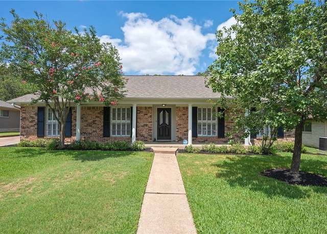 Property at 2909 River Oaks Cir, Bryan, TX 77802, 4 beds, 2 baths