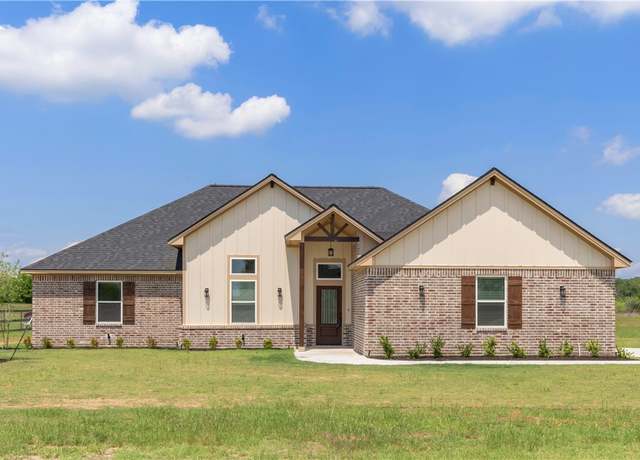 Property at 3310 Hunters Crossing Trl, Bryan, TX 77808, 4 beds, 2.5 baths