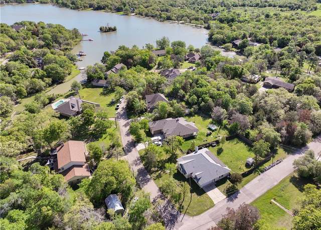 Property at 2004 Post Oak Cir, College Station, TX 77845, 3 beds, 2 baths