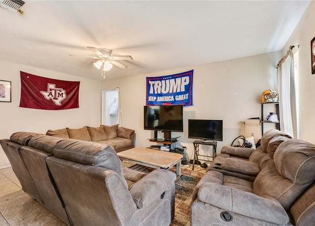 Property at 1008 Cedar Run, College Station, TX 77840, 4 beds, 3 baths