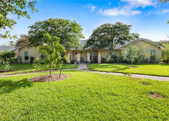 Property at 1026 Rose Cir, College Station, TX 77840, 5 beds, 4 baths