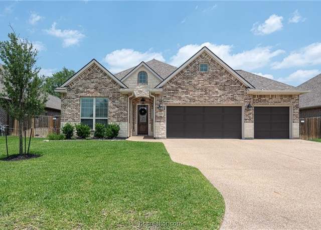 Property at 3549 Foxcroft Path, Bryan, TX 77808, 3 beds, 2.5 baths