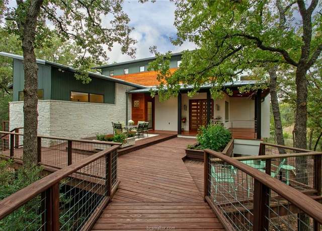 Property at 3311 Chaco Canyon Dr, College Station, TX 77845, 6 beds, 7 baths