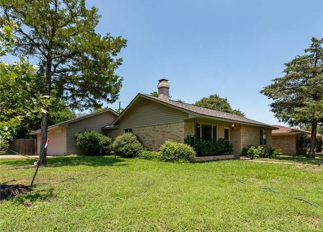 Property at 1613 Luza St, Bryan, TX 77802, 2 beds, 2 baths