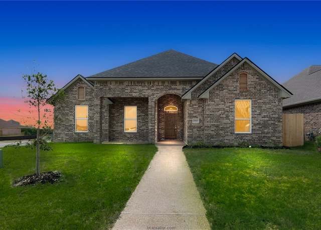Property at 2901 Bombay Ct, Bryan, TX 77808, 4 beds, 3 baths