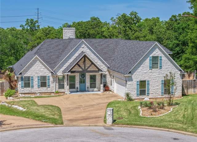 Property at 4501 Lapis Ct, College Station, TX 77845, 5 beds, 3 baths