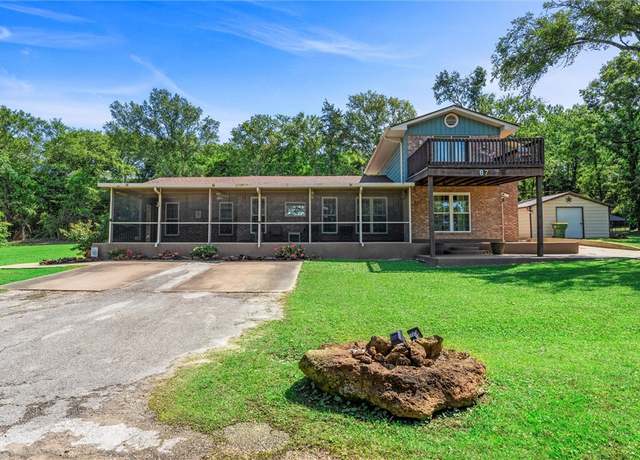Property at 87 Tonkawa Dr, Normangee, TX 77871, 5 beds, 3 baths