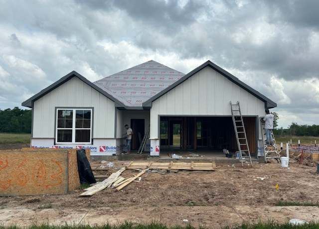 Property at 2603 Falcon Ridge Dr, Bryan, TX 77803, 3 beds, 2 baths
