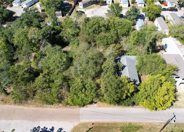 Property at 142 Watson Ln, Bryan, TX 77801