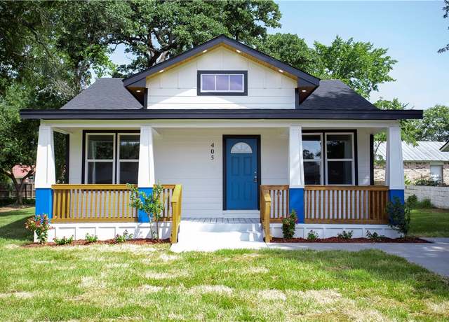 Property at 504 Anderson St, Hearne, TX 77859, 3 beds, 2 baths