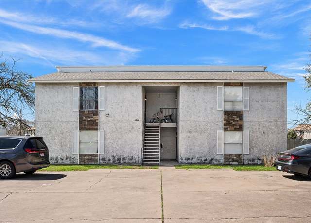 Property at 1526 Pine Ridge Dr, College Station, TX 77840, 8 beds, 4 baths