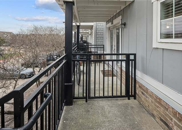 Property at 1725 Harvey Mitchell Pkwy S #627, College Station, TX 77840, 3 beds, 3 baths