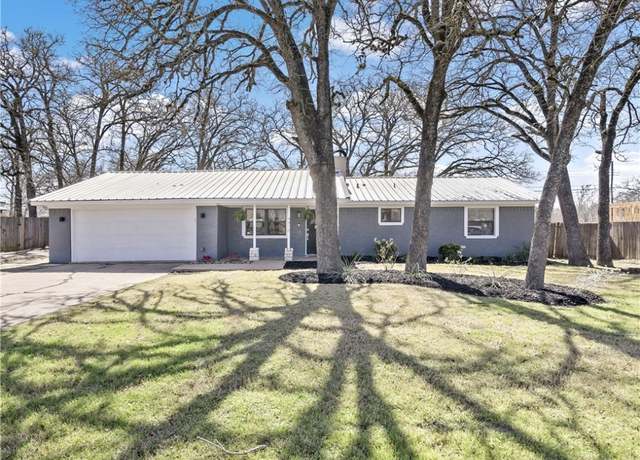 Property at 4416 Old Hearne Rd, Bryan, TX 77803, 3 beds, 2 baths