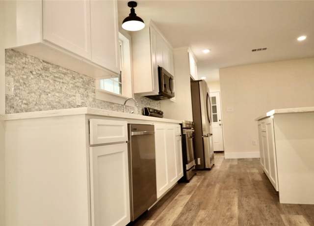 Property at 1307 Higgins St, Brenham, TX 77833, 3 beds, 2 baths