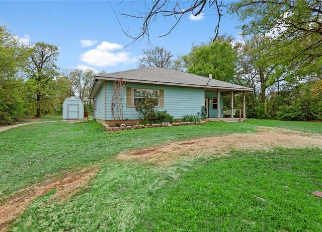 Property at 10804 Whispering Oaks Dr, Hearne, TX 77859, 2 beds, 1 bath