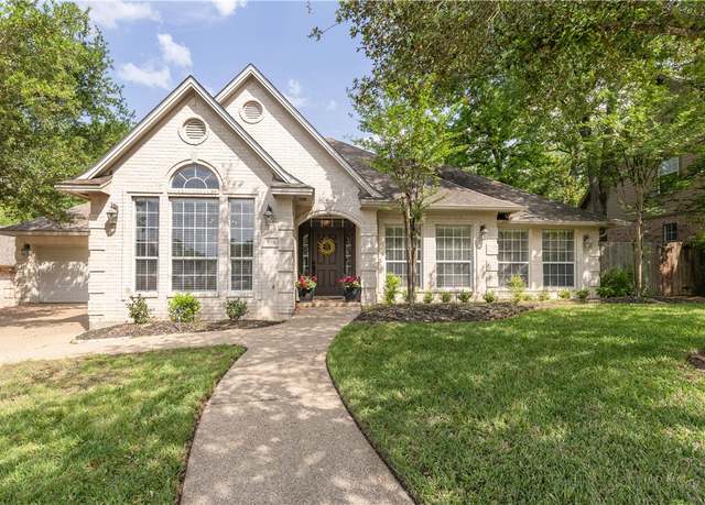 Property at 808 Southern Hills Ct, College Station, TX 77845, 4 beds, 2 baths