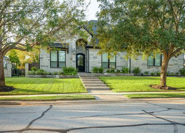 Property at 5111 Inverness Dr, Bryan, TX 77802, 3 beds, 3.5 baths