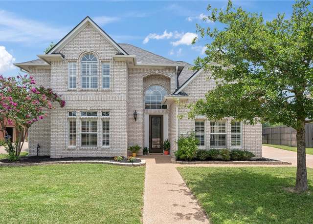 Property at 4719 Hunington Dr, Bryan, TX 77802, 4 beds, 2 baths