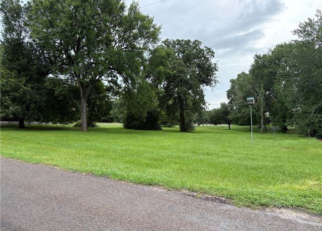Property at 8018 Prospect Ln, Bryan, TX 77808