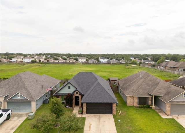 Property at 5265 Sagewood Dr, College Station, TX 77845, 3 beds, 2 baths