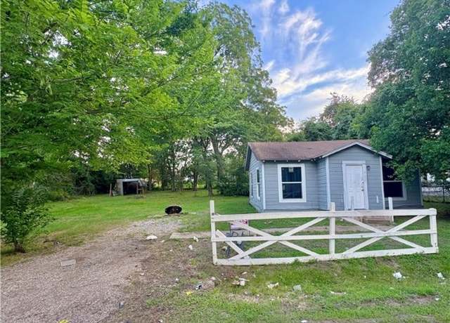 Property at 401 E 15th St, Bryan, TX 77803