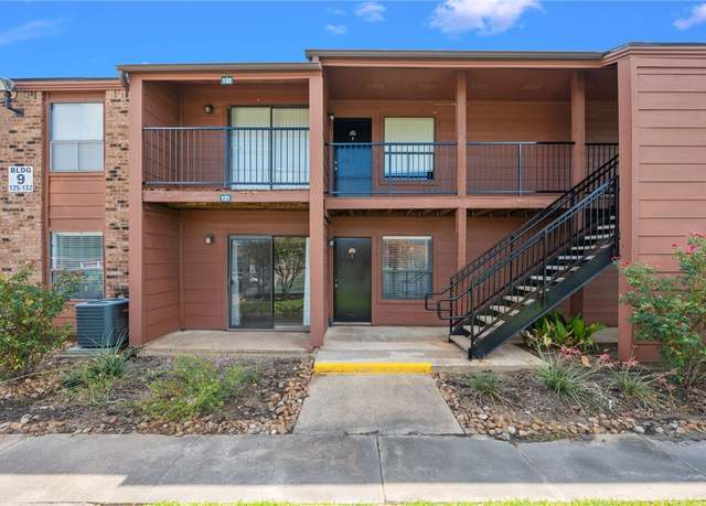 Property at 904 University Oaks Blvd #131, College Station, TX 77840, 2 beds, 2 baths