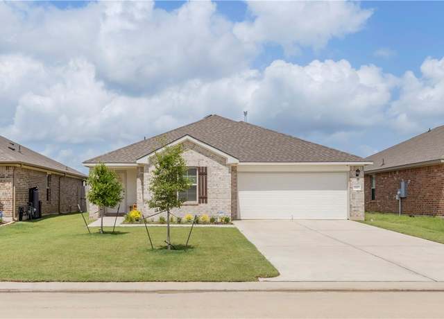 Property at 2412 Divot Ln, Navasota, TX 77868, 3 beds, 2 baths