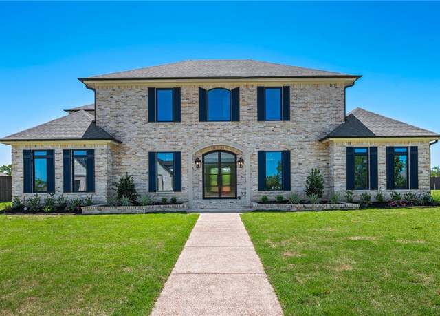 Property at 4724 Concordia Dr, Bryan, TX 77802, 4 beds, 4.5 baths