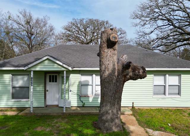 Property at 1408 Carver St, Bryan, TX 77803, 3 beds, 1 bath