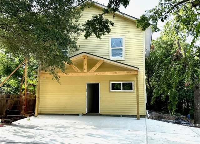 Property at 201 Davis St, Bryan, TX 77801, 4 beds, 3.5 baths