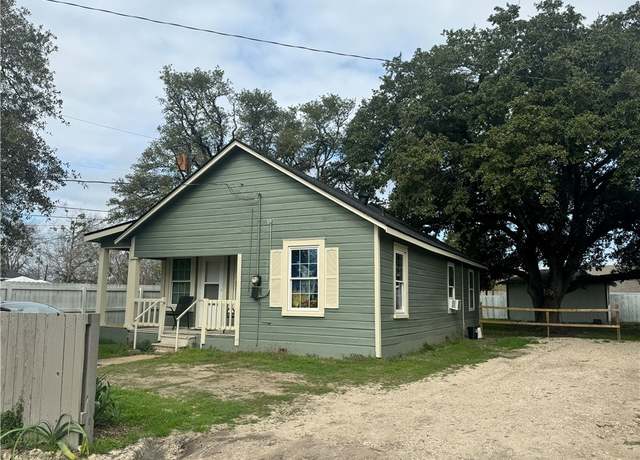Property at 416 Eden Ln, Bryan, TX 77803, 3 beds, 2 baths