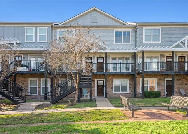 Property at 1725 Harvey Mitchell #2124 Pkwy, College Station, TX 77840, 2 beds, 2.5 baths
