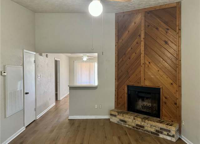 Property at 2301 West Creek Ln, College Station, TX 77845, 2 beds, 1 bath