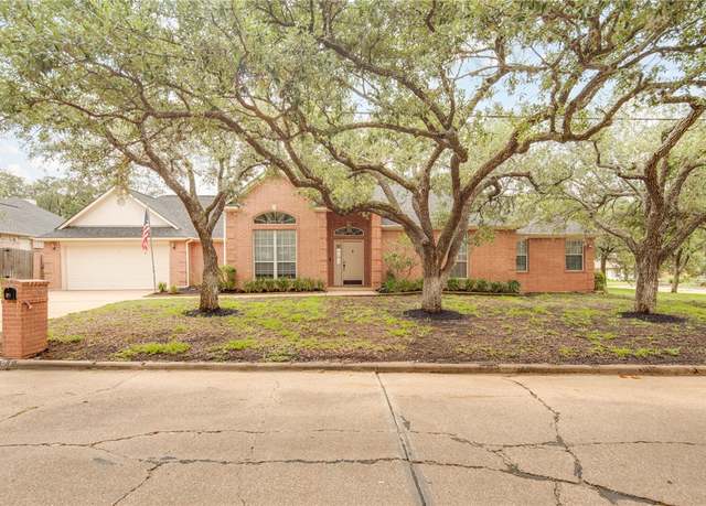 Property at 901 Bob White St, Bryan, TX 77802, 3 beds, 2 baths