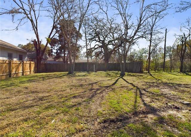 Property at 207 Bizzell St, Bryan, TX 77801