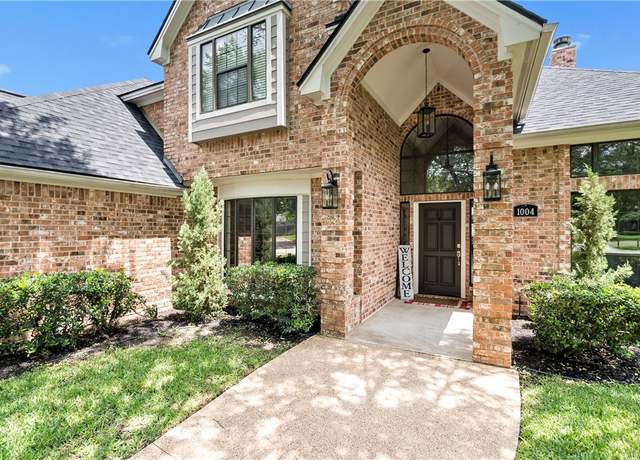 Property at 1004 Winged Foot Dr, College Station, TX 77845, 4 beds, 3.5 baths