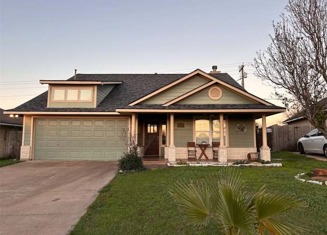Property at 1033 Windmeadows Dr, College Station, TX 77845, 3 beds, 2 baths