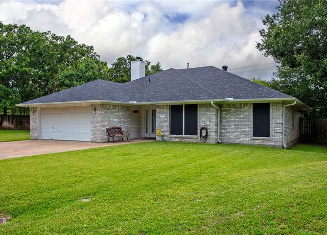 Property at 3960 Windfree Dr, College Station, TX 77845, 4 beds, 2 baths