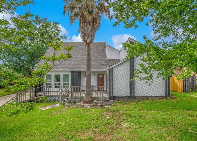 Property at 2430 E Briargate Dr, Bryan, TX 77802, 4 beds, 3.5 baths