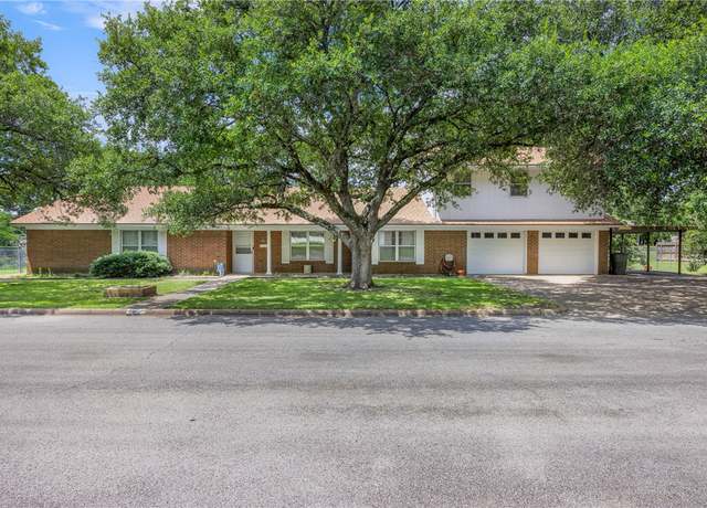 Property at 1001 Skrivanek Dr, Bryan, TX 77802, 6 beds, 4.5 baths