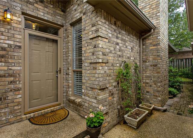 Property at 1302 Essex Green Grn, College Station, TX 77845, 3 beds, 2.5 baths
