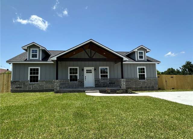 Property at 1108 N Preston Ave, Bryan, TX 77803, 3 beds, 2 baths