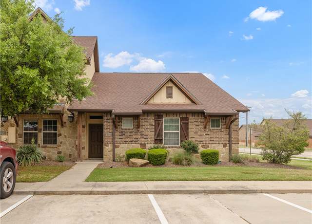 Property at 4327 Commando Trl, College Station, TX 77845, 3 beds, 3 baths