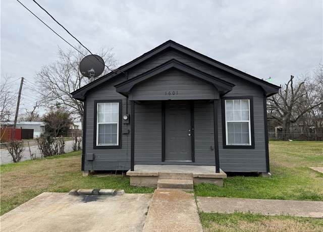 Property at 1601 Lucky St, Bryan, TX 77803, 3 beds, 1 bath
