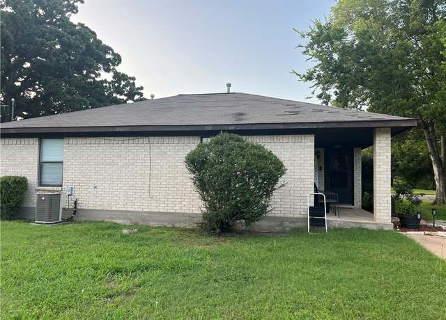 Property at 1006 Boulevard St, Bryan, TX 77803, 2 beds, 1 bath