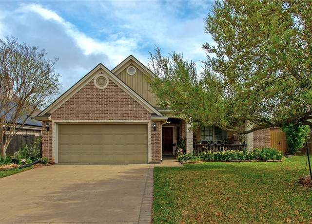 Property at 3905 Incourt Ln, College Station, TX 77845, 3 beds, 2 baths