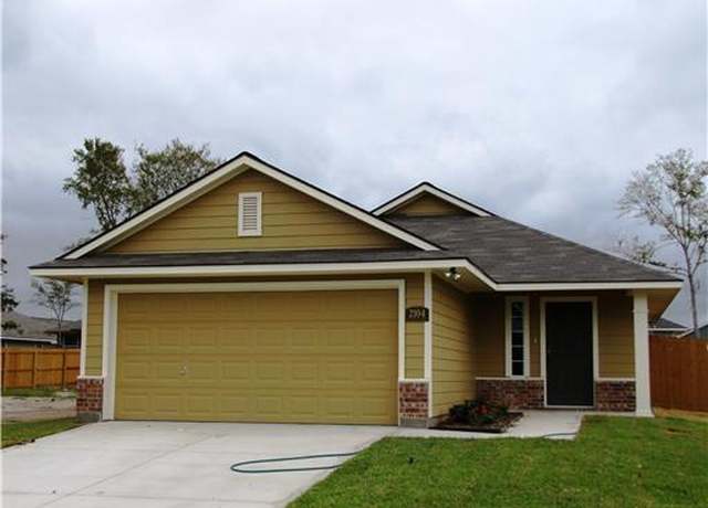 Property at 2104 Gateshead Rd, Bryan, TX 77801, 3 beds, 2 baths