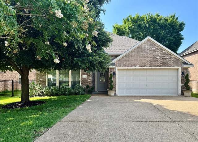 Property at 1736 Creekside Cir, College Station, TX 77845, 4 beds, 3.5 baths