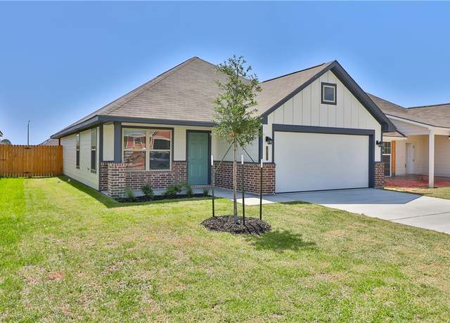 Property at 1210 Highgarden Dr, Navasota, TX 77868, 3 beds, 2 baths