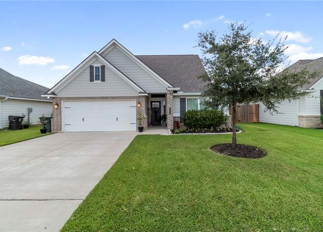 Property at 1916 Meridian Ct, Bryan, TX 77807, 3 beds, 2 baths